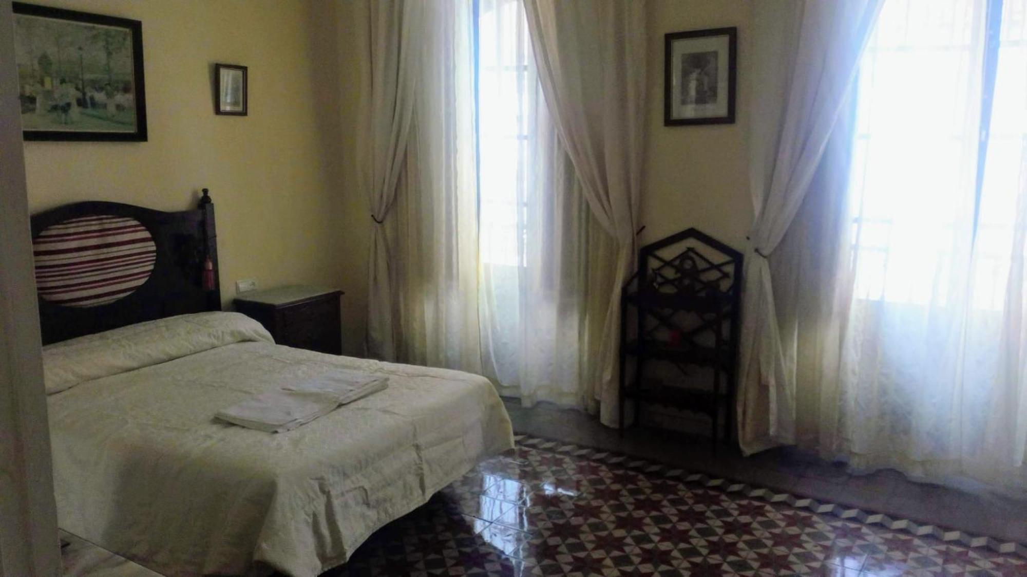 Apartamentos Jp Fregenal Fregenal de la Sierra Ngoại thất bức ảnh